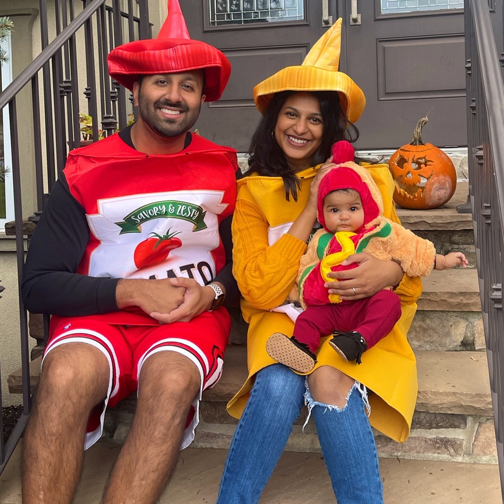 Ketchup and mustard costume + hot dog baby 3 month costume.